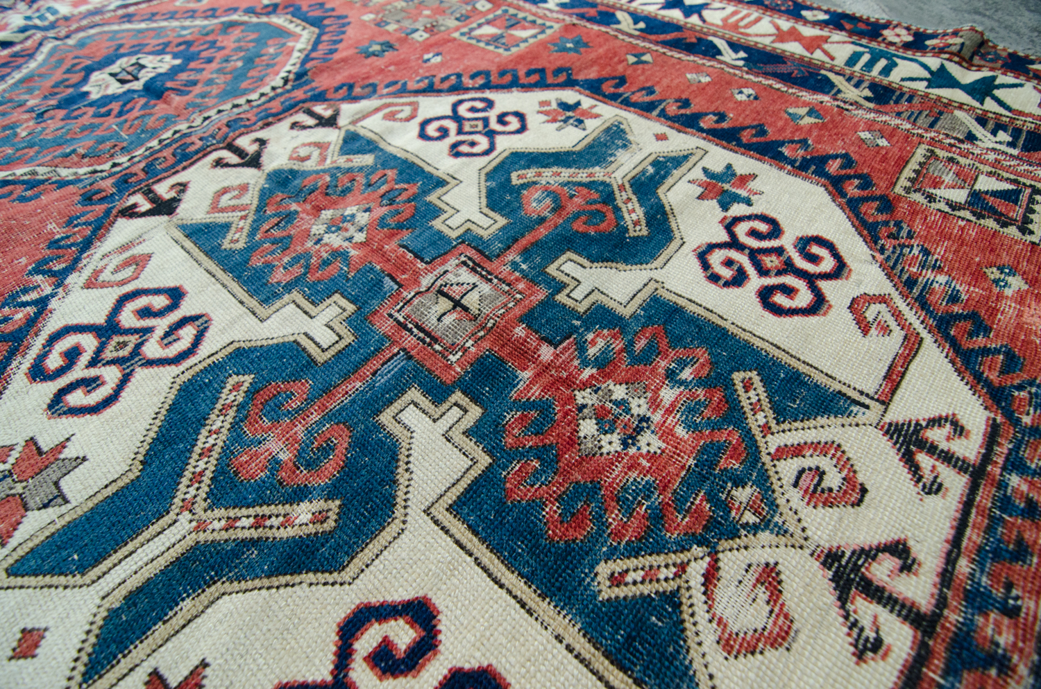 Antique Caucasian Armenian Rug | House of Séance